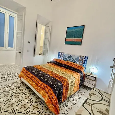 Picasso's Tres Puertas 4 Bedrooms Daire