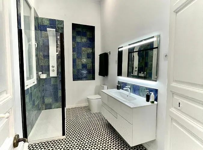 Picasso's Tres Puertas 4 Bedrooms Apartment Málaga