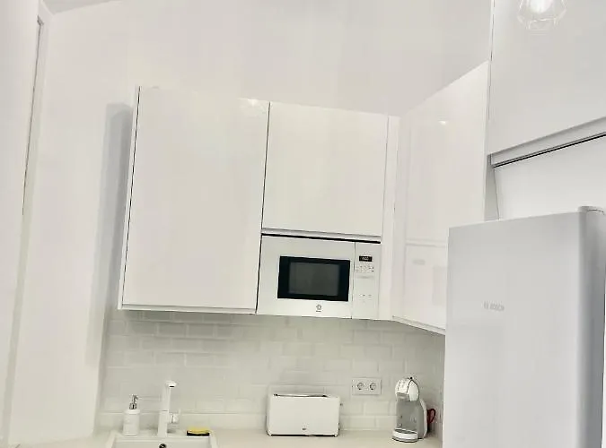 Picasso's Tres Puertas 4 Bedrooms Apartment