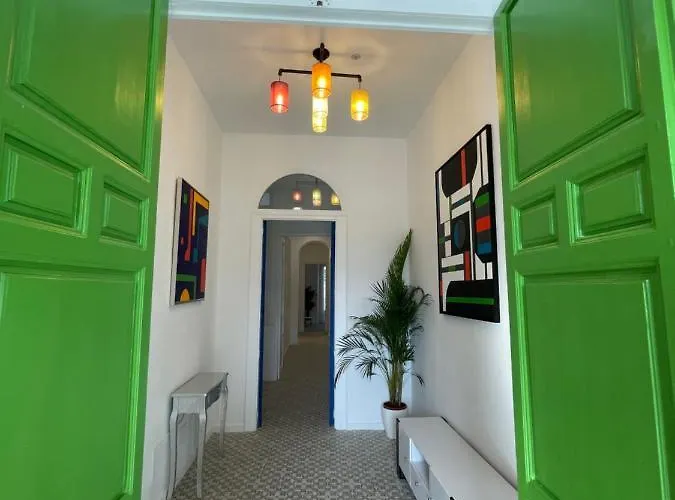 Apartment Picasso's Tres Puertas 4 Bedrooms