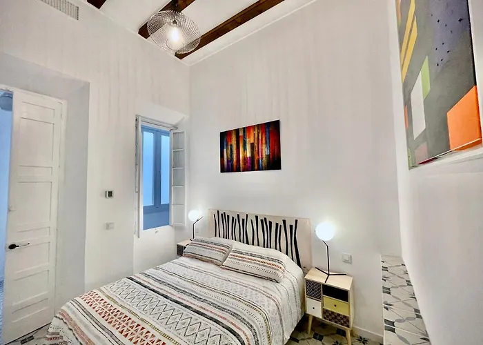 Picasso's Tres Puertas 4 Bedrooms * Málaga